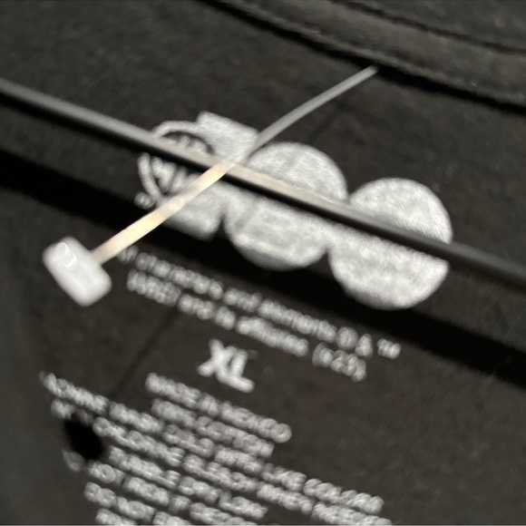 NWOT TOM CRUISE RISKY BUSINESS
MOVIE PROMO COVER XL - Picture 2 of 3